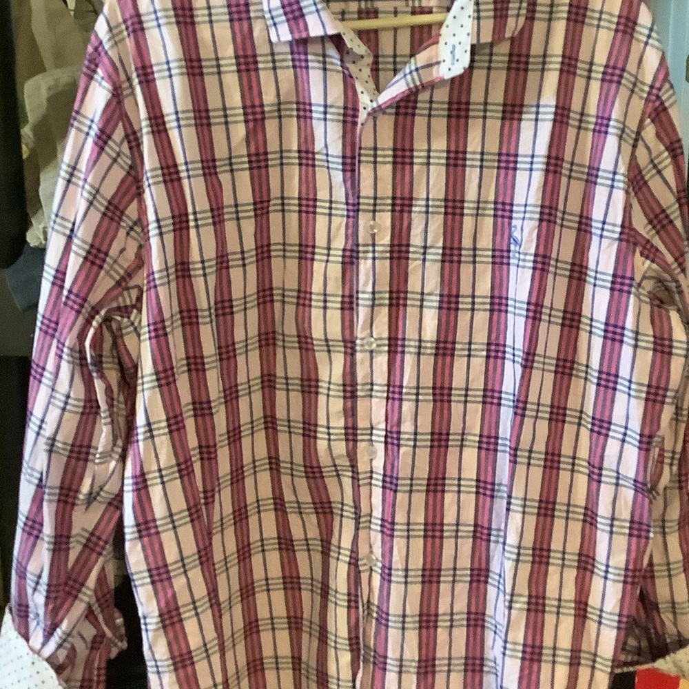 Tailorbyrd Men's Pink and White Plaid Button-Down Shirt‎